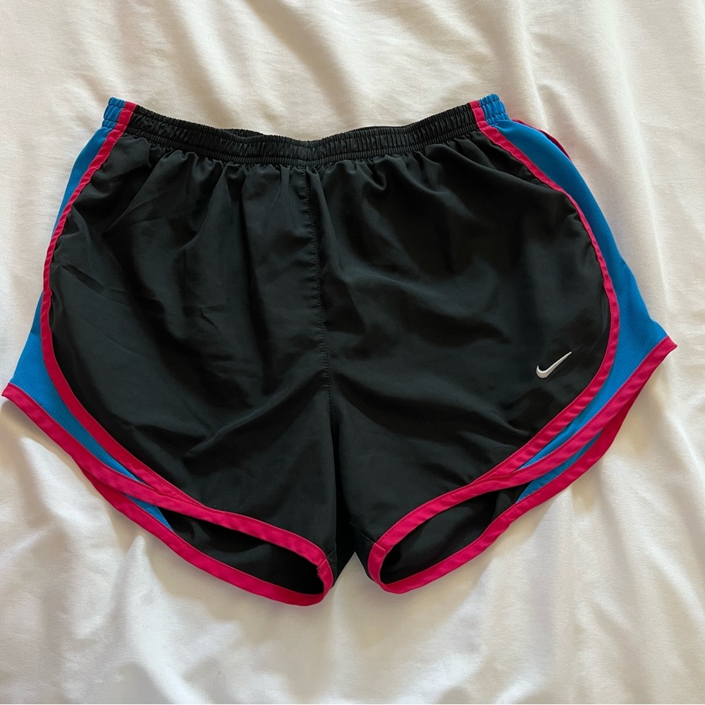Nike dri-fit shorts size M
